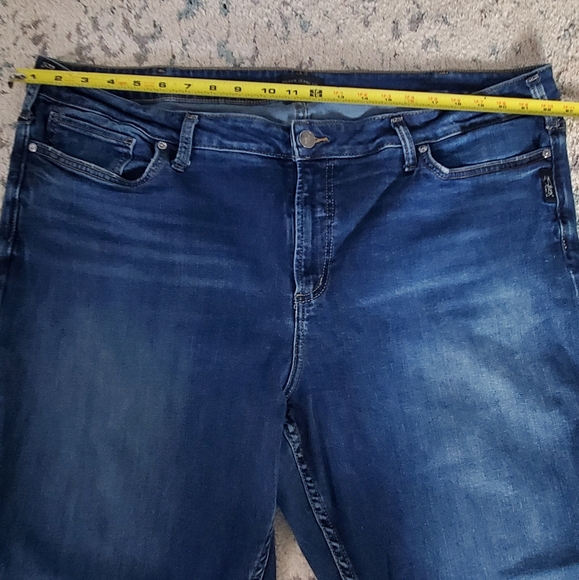 SILVER Jeans Co. Boyfriend and Avery Streight Jeans. Bundle of 2. Size 24/29 - Picture 12 of 16